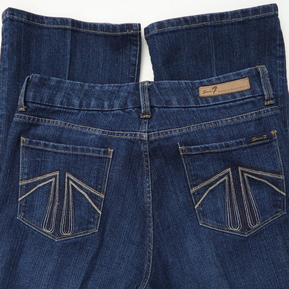 SIZE 12. SEVEN 7 Women's dark wash bootcut jeans.